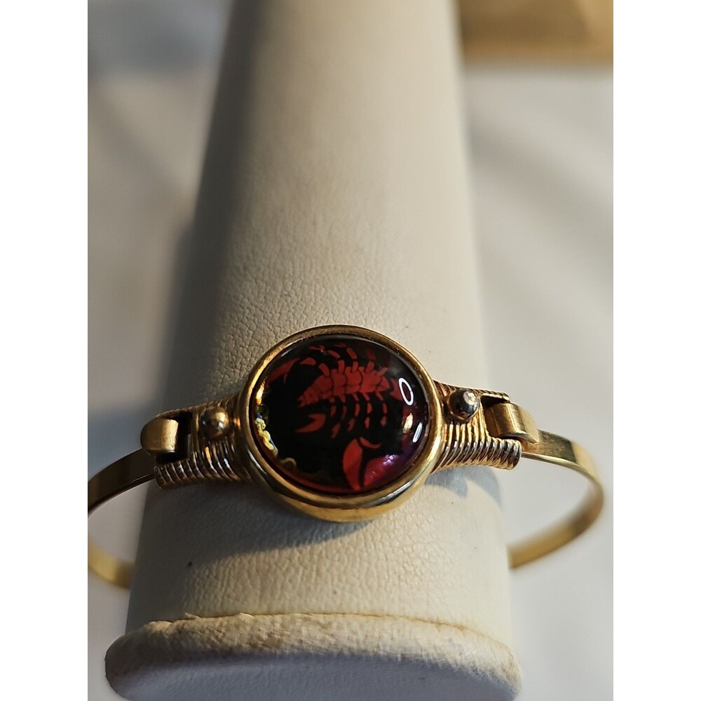 Vintage Jeane Dixon Gold Tone Scorpio Bracelet astrology